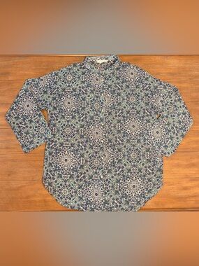 Primark Blue and White Floral Medallion Button-Down Shirt